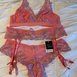 Wacoal Embrace Lace Set Morning Glory Pink
